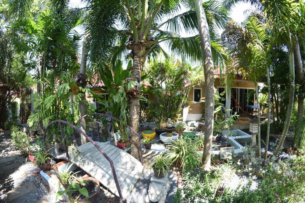 Sanuk bungalows Rawai Bagian luar foto
